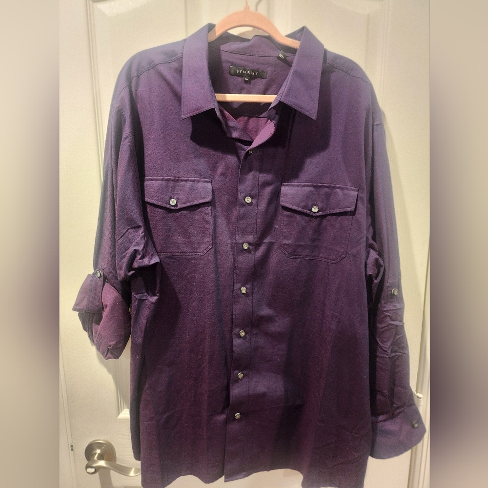 Mens Synergy brand long sleeved dress shirt